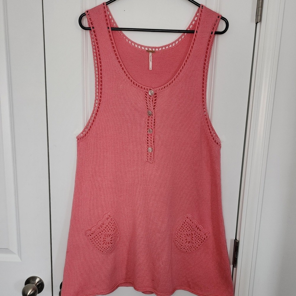 Free People Coral Pink Knit Tunic Sleeveless Henley Crochet Pockets Large